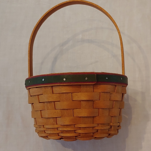 Longaberger Holiday Helper Basket - Picture 4 of 15